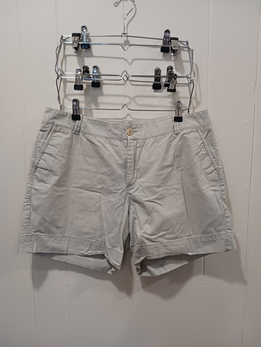 Dockers Women's Beighe Shorts